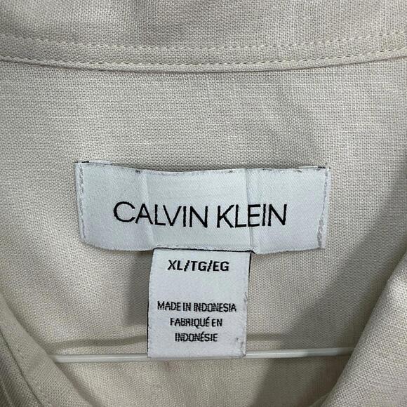 Calvin Klein Men's Cream Button-Down Shirt. XL - Picture 2 of 8